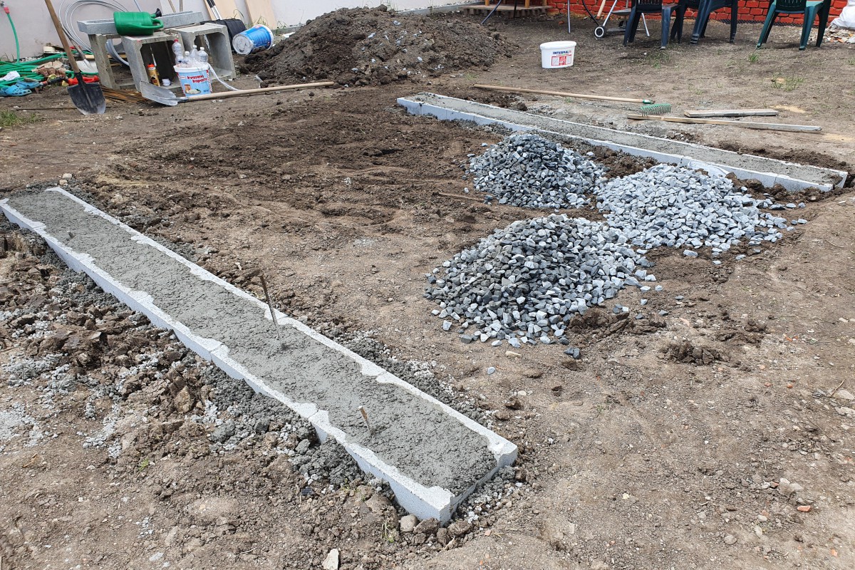 Rekultivace zahrady a výstavba pergoly