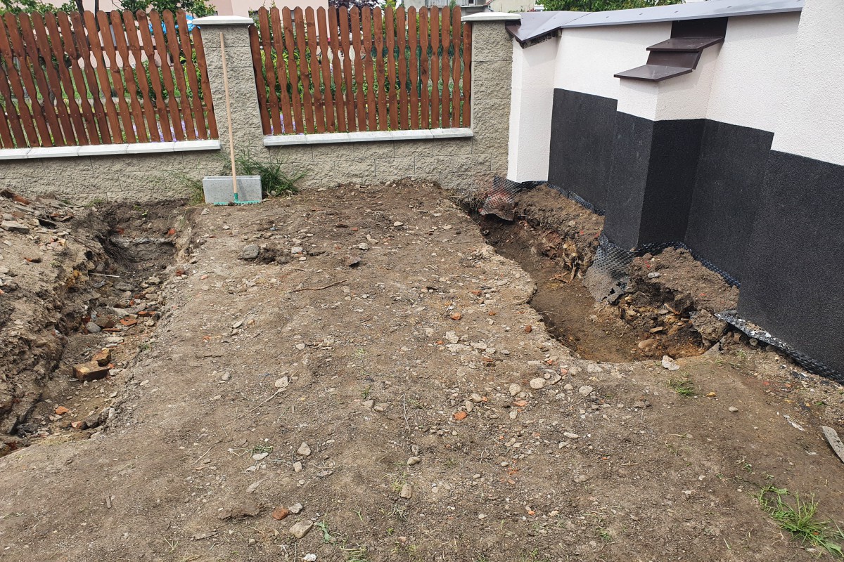 Rekultivace zahrady a výstavba pergoly