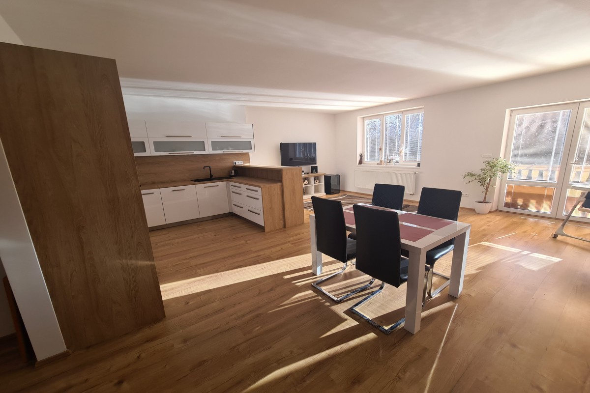 Rodinný dům se 3 bytovými jednotkami