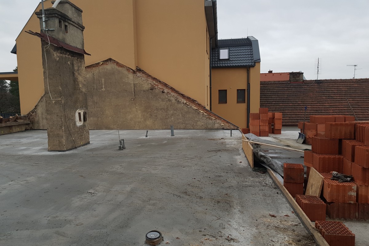 Rodinný dům se 3 bytovými jednotkami