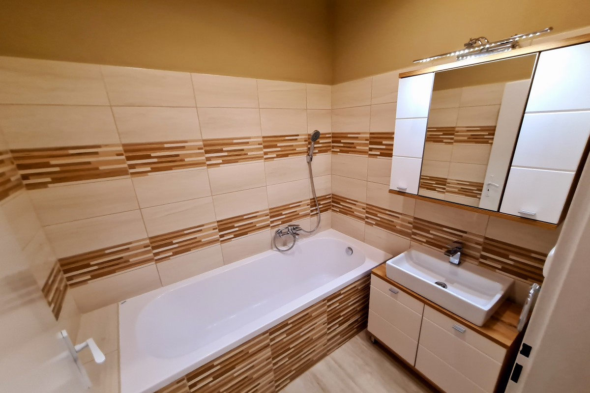 Rodinný dům se 3 bytovými jednotkami