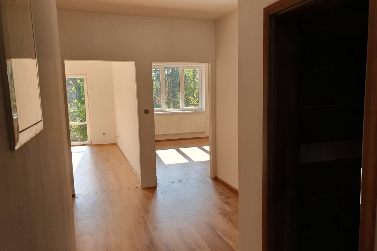 Rodinný dům se 3 bytovými jednotkami