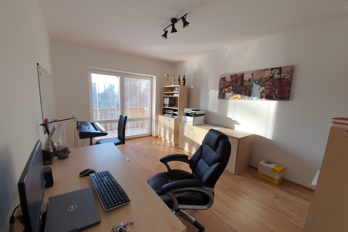 Rodinný dům se 3 bytovými jednotkami