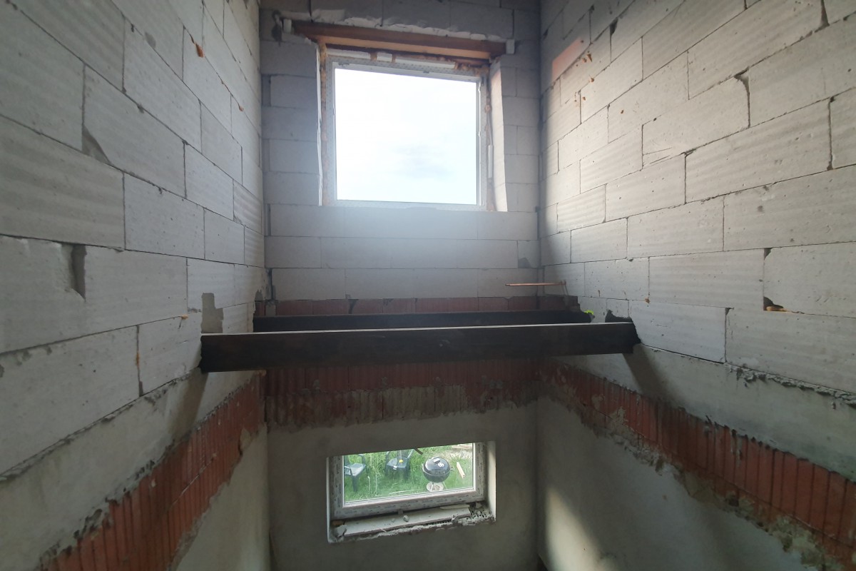 Rodinný dům se 3 bytovými jednotkami