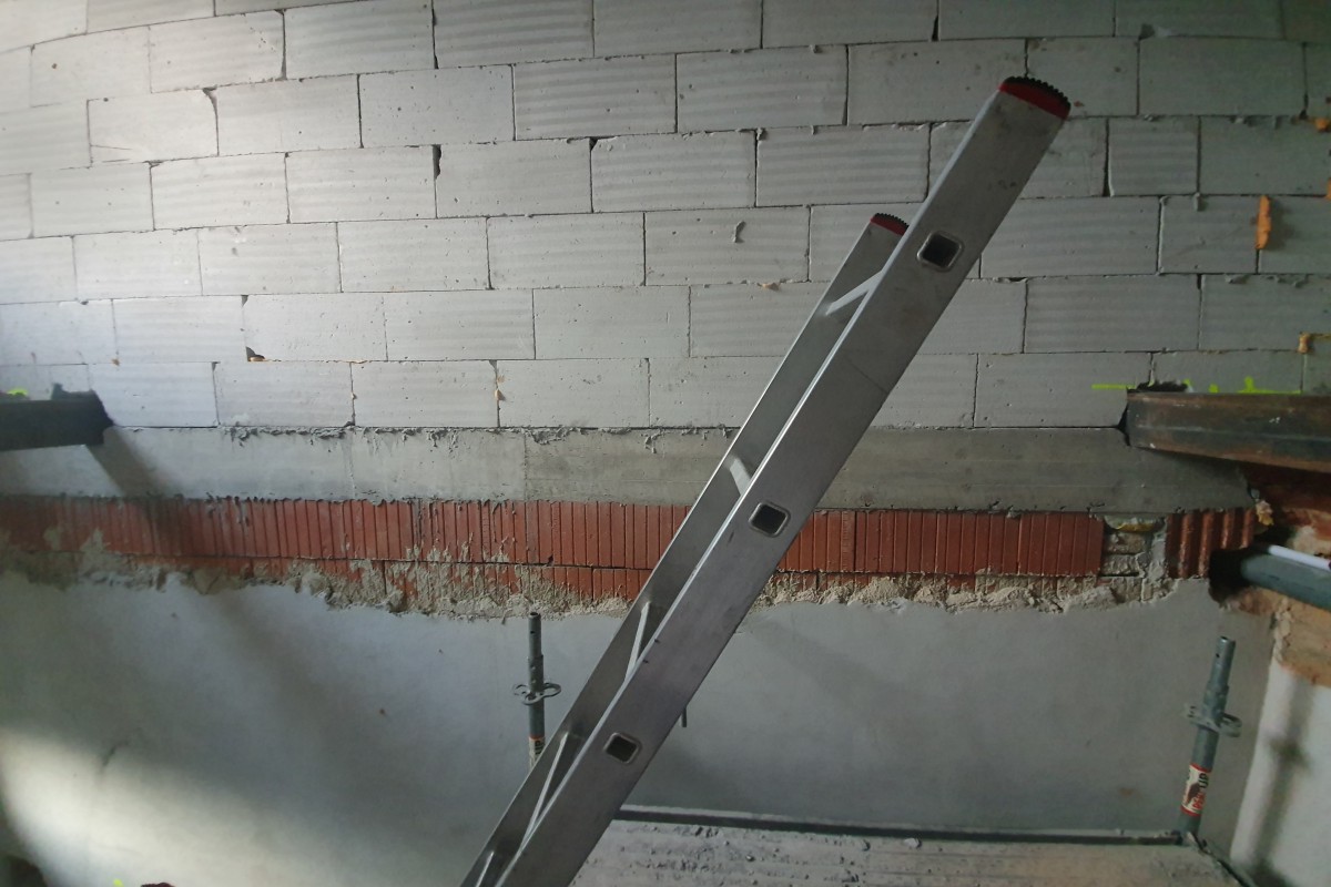 Rodinný dům se 3 bytovými jednotkami