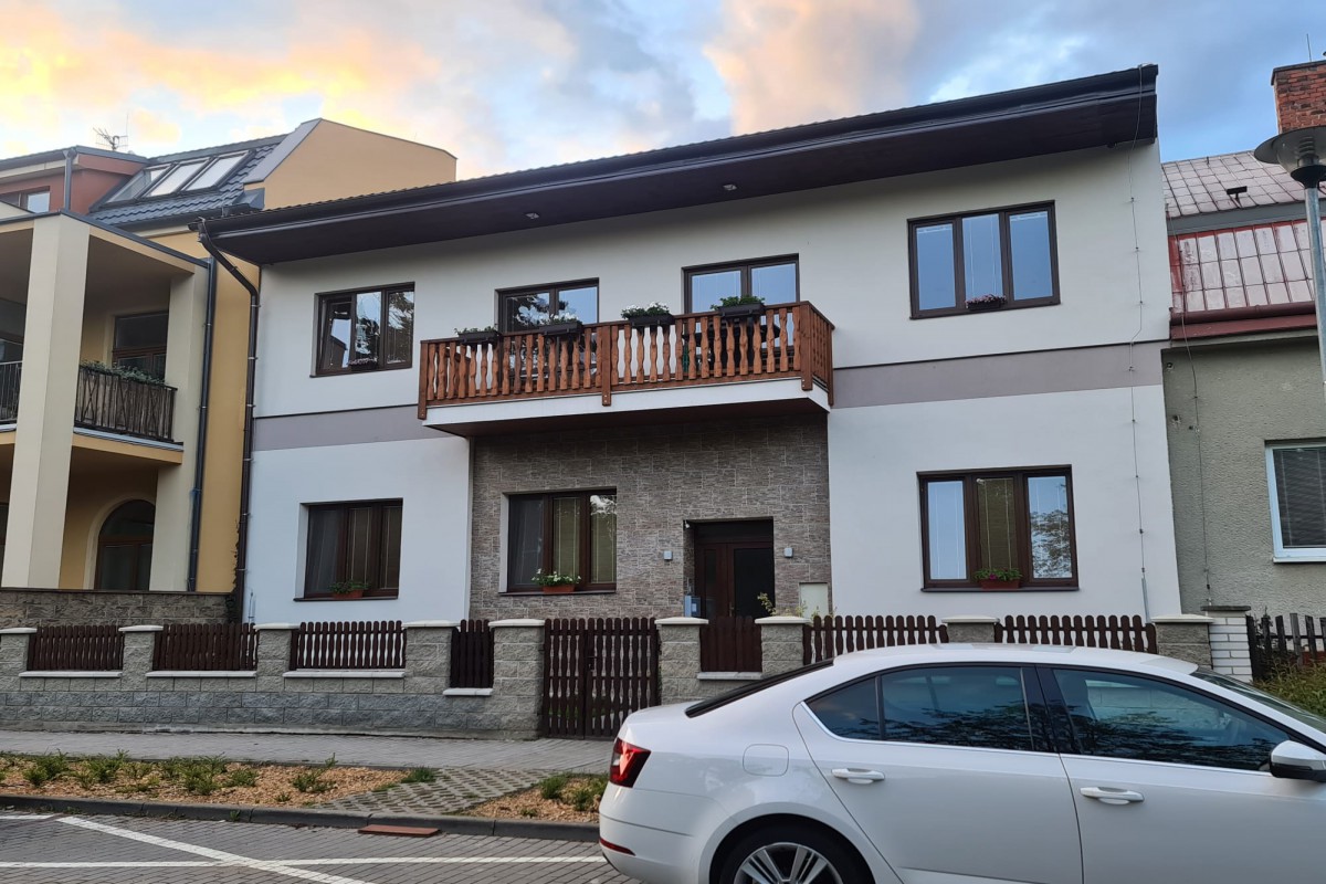 Rodinný dům se 3 bytovými jednotkami