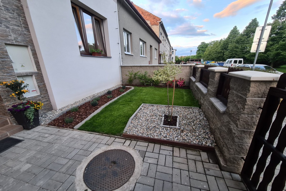 Rodinný dům se 3 bytovými jednotkami