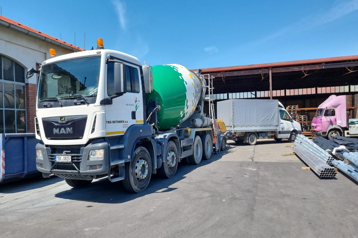 Zajištění realizace patek pod jeřáb a CNC